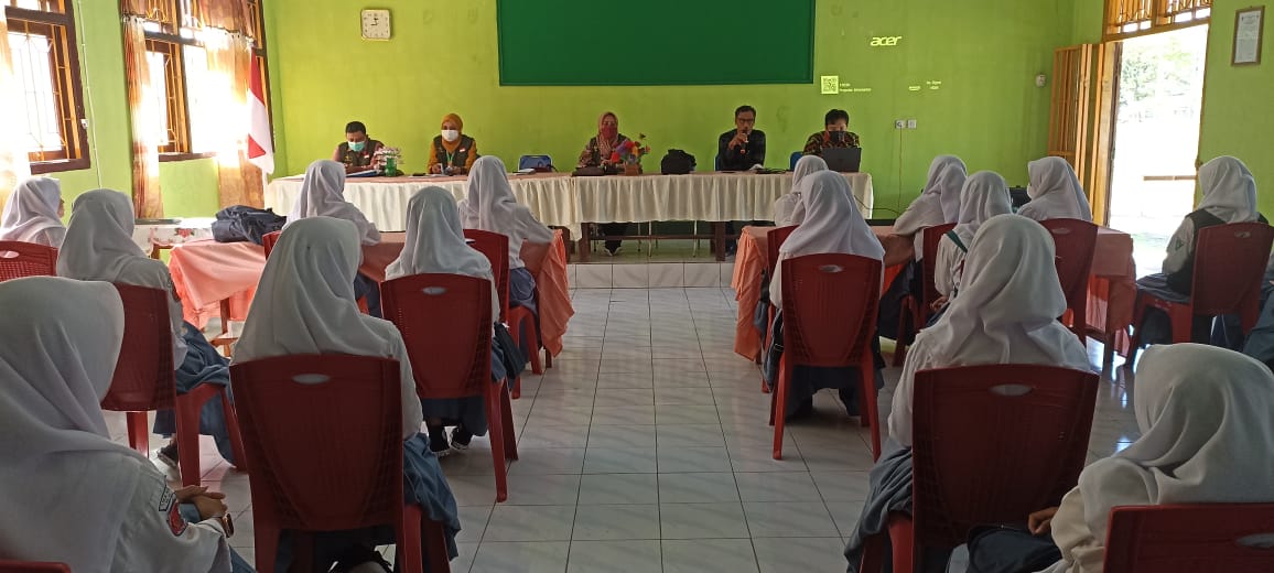 TIM DKJPS RSJ MUTIARA SUKMA LANJUTKAN SOSIALISASI KE SMAN 1 BELO